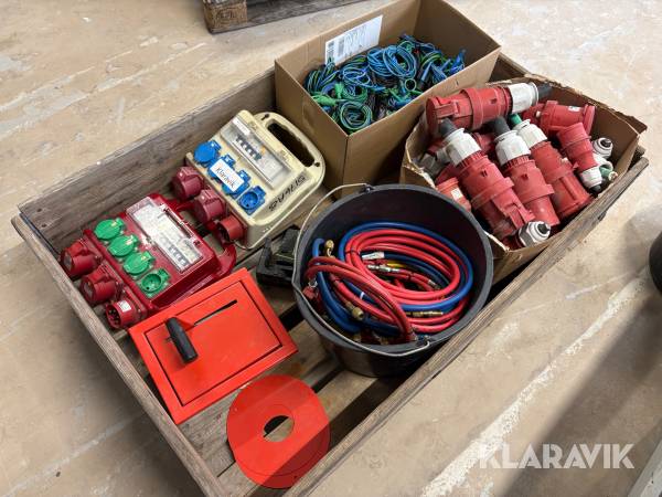 Eltavler, ledninger, stik og slanger - 1 palle