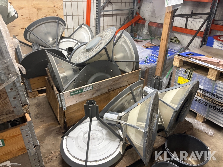 Udendørs gadelamper Thorn ca 19 styk.