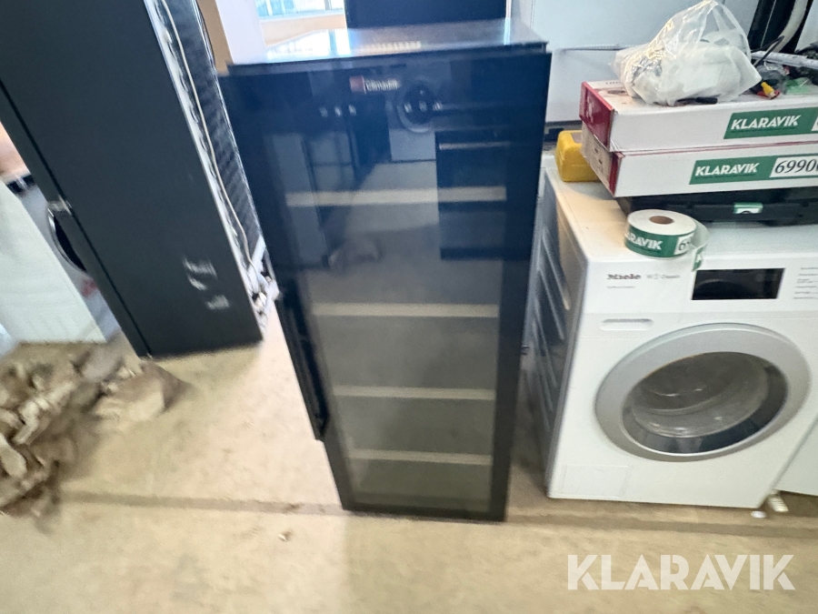 Vinkøleskab Climadiff CD110B, Køge, Klaravik auktioner