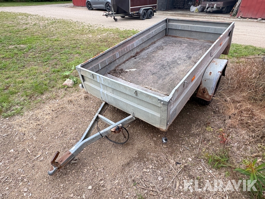 Trailer Variant 752