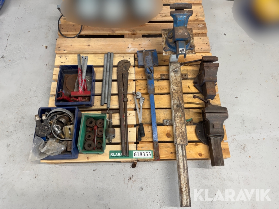 Lot med værkstedsudstyr