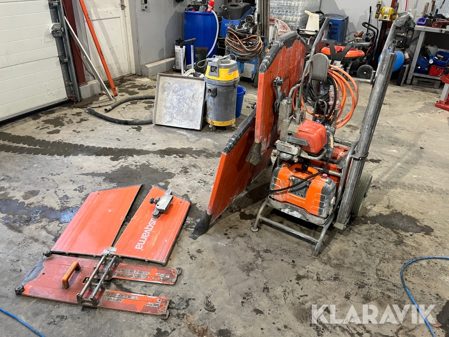 Vægsav Husqvarna WS 220