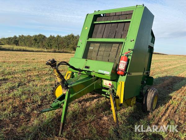 Ballepresser John Deere 550