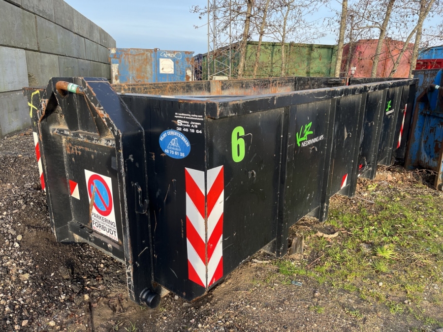 Container