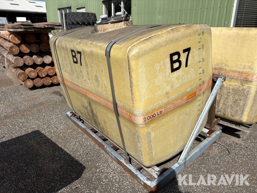 Vandtank 2000L