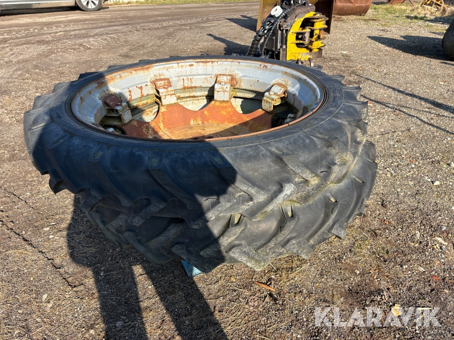 Dæk på fælge 2 styk