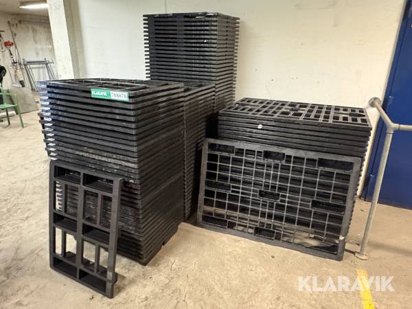 Plastpaller - 136 styk
