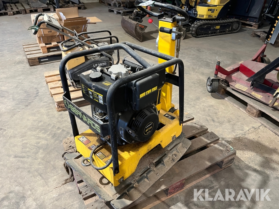 Pladevibrator Bernards RT250