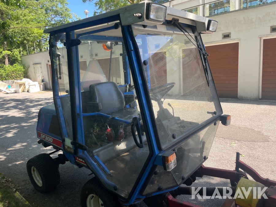 Redskabsbærer Iseki SF300 med tilbehør