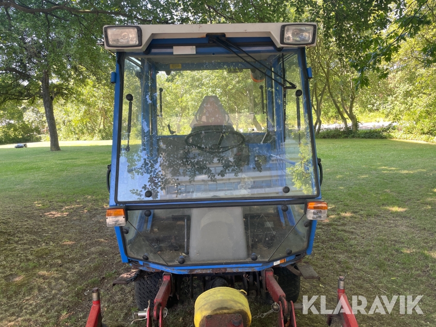 Redskabsbærer Iseki SF300 med tilbehør