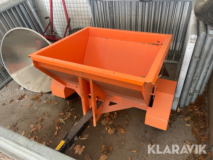 Redskabsbærer Iseki SF300 med tilbehør