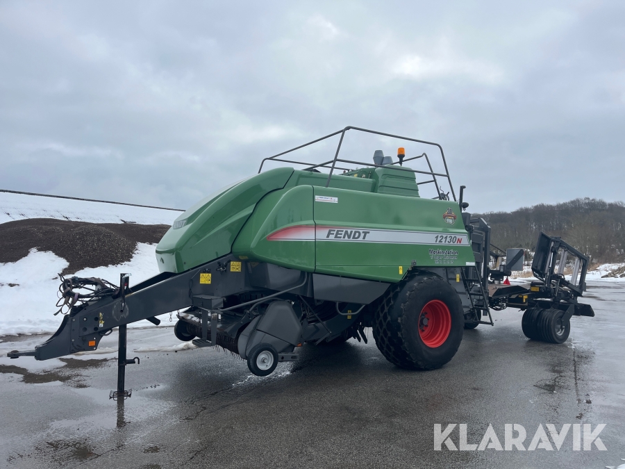 Bigballepresser Fendt 12130N med Parkland ballevogn