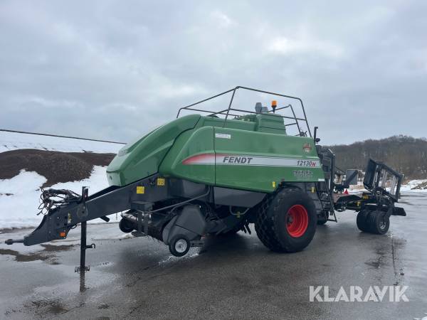 Bigballepresser Fendt 12130N med Parkland ballevogn