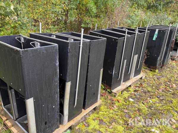 Foderkasser Domino Slop-Feeder 16 styks