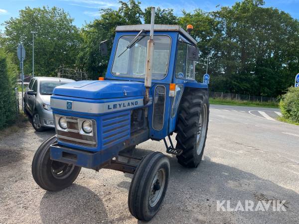 Veterantraktor Leyland 272