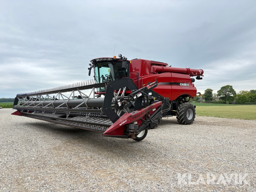 Mejetærsker Case IH Axial-Flow 9240 med Honey Bee SP36 skærebord
