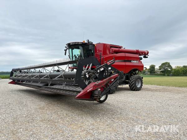 Mejetærsker Case IH Axial-Flow 9240 med Honey Bee SP36 skærebord