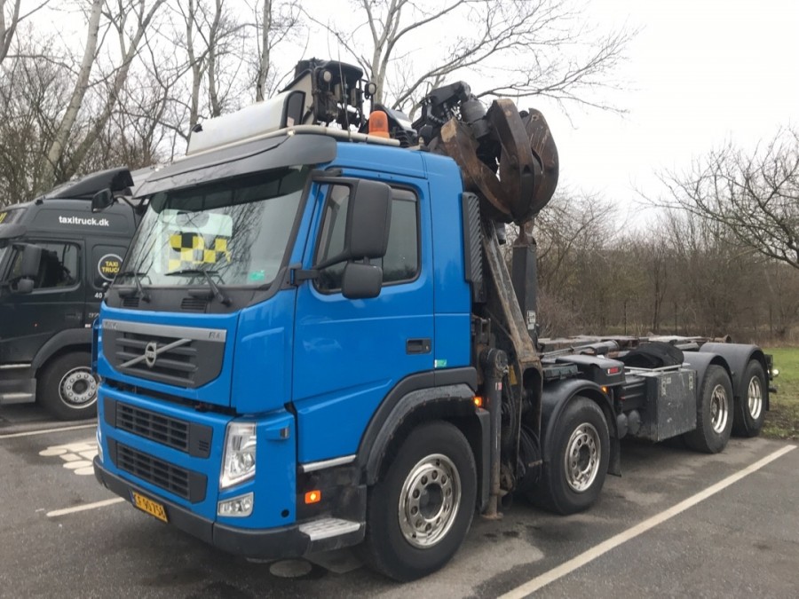 Lastbil med kran & kroghejs