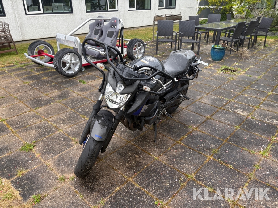Motorcykel Yamaha XJ6 600 cm³