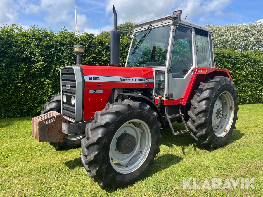 Veterantraktor Massey Ferguson 699 RY 4WD