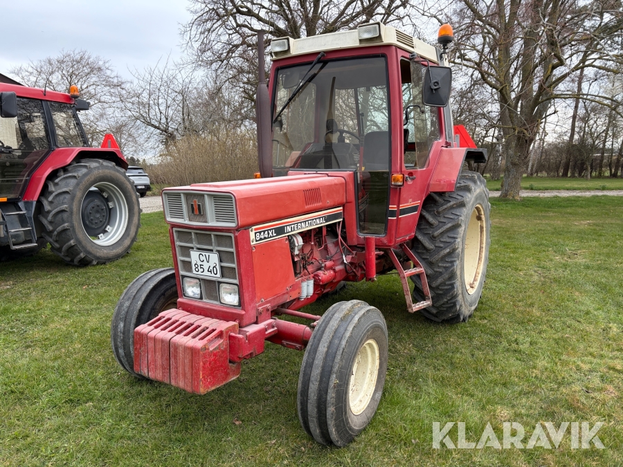 Traktor International 844XL