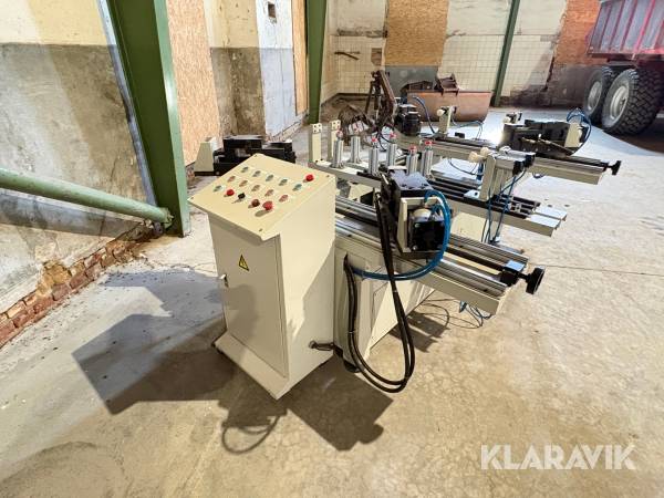 Maskine til samling af aluminiumsrammer