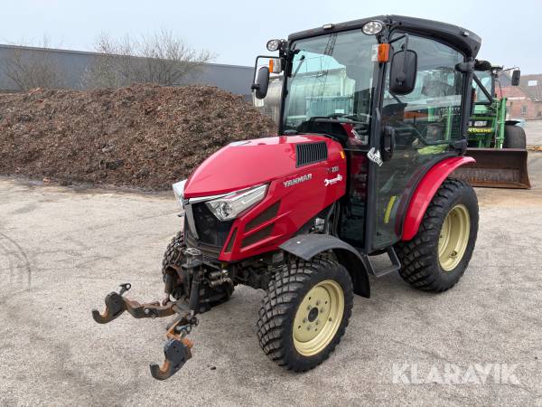 Traktor Yanmar YT235