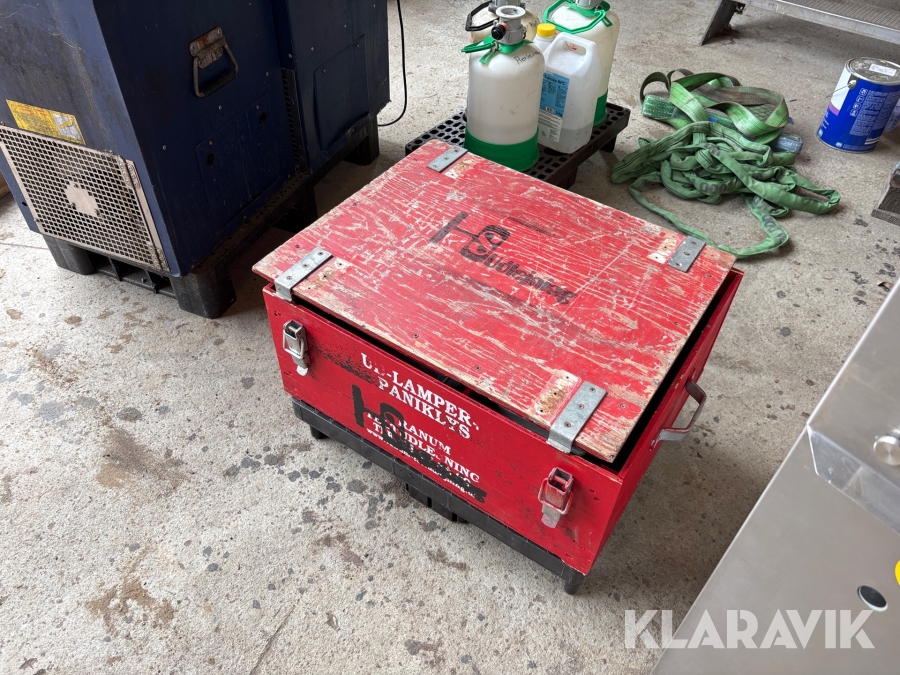 Nødlys skilt, lys og nødstrømsanlæg