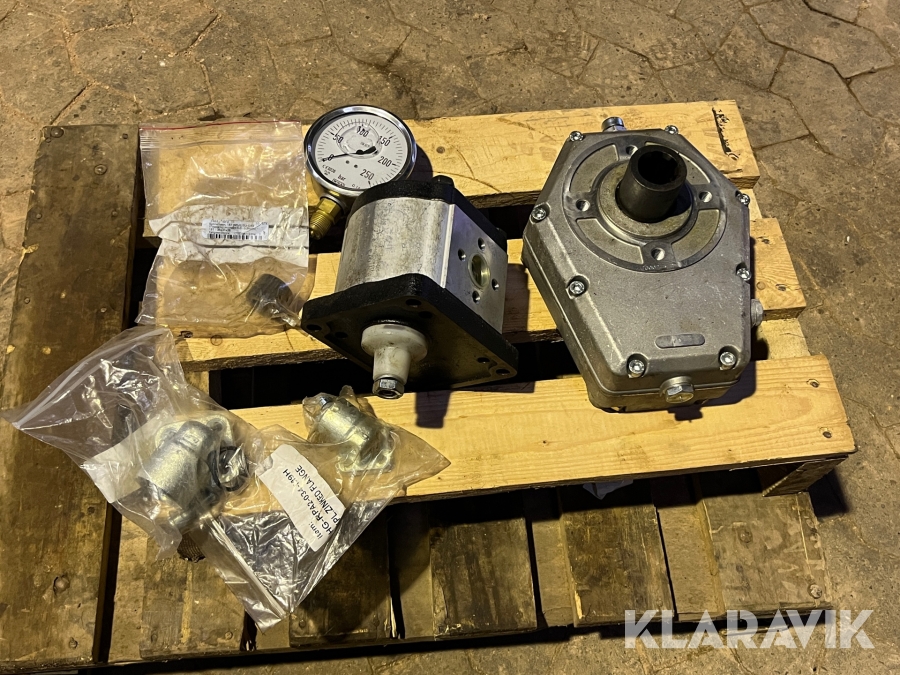 Hydraulik pumpe til PTO med speed up gear