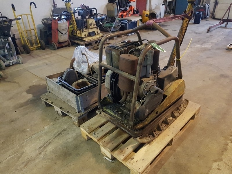 Pladevibrator med reservedele 