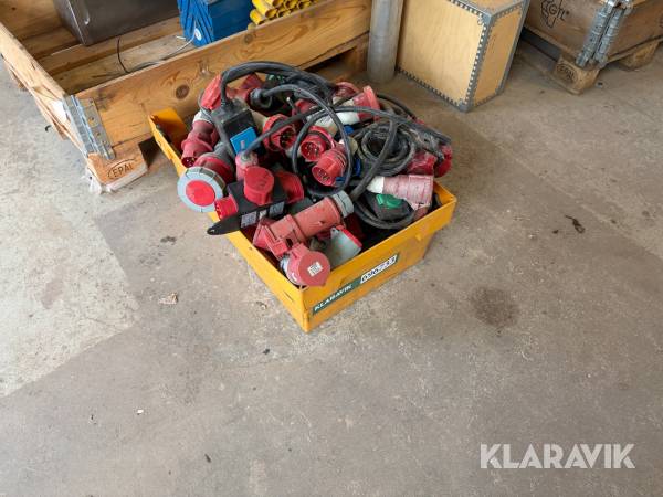 Blandet parti CEE stik og fordelere