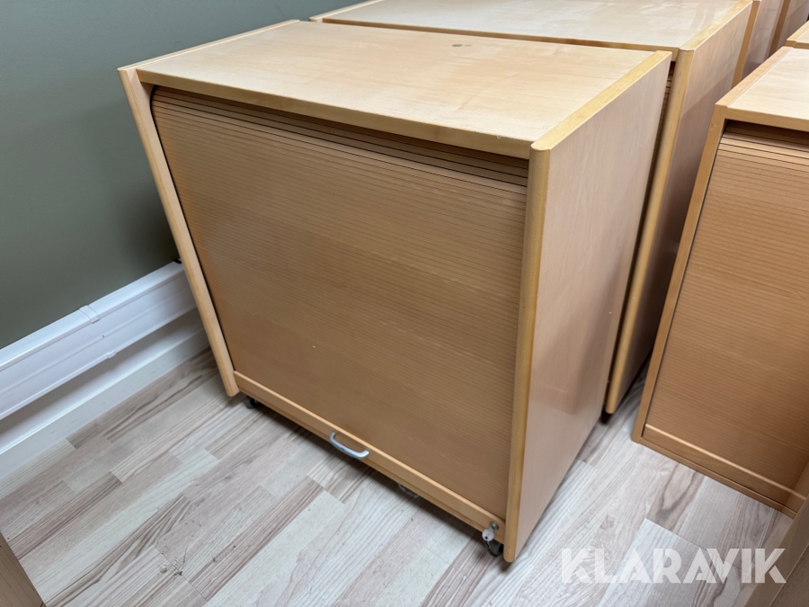 Skabe/reoler 5 styks