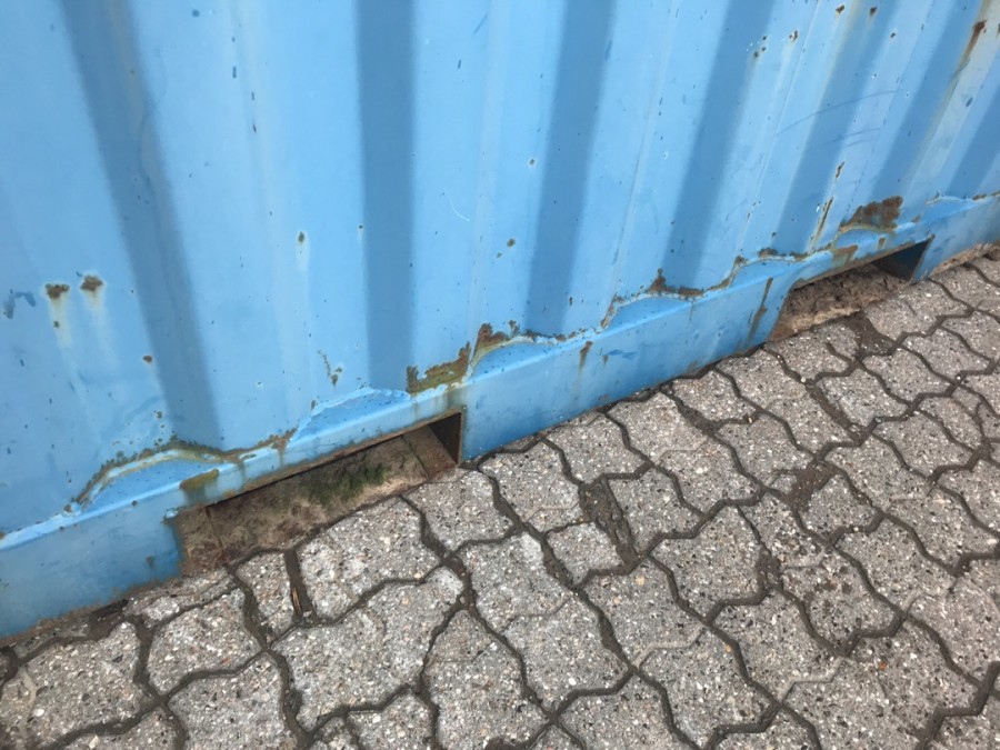Container
