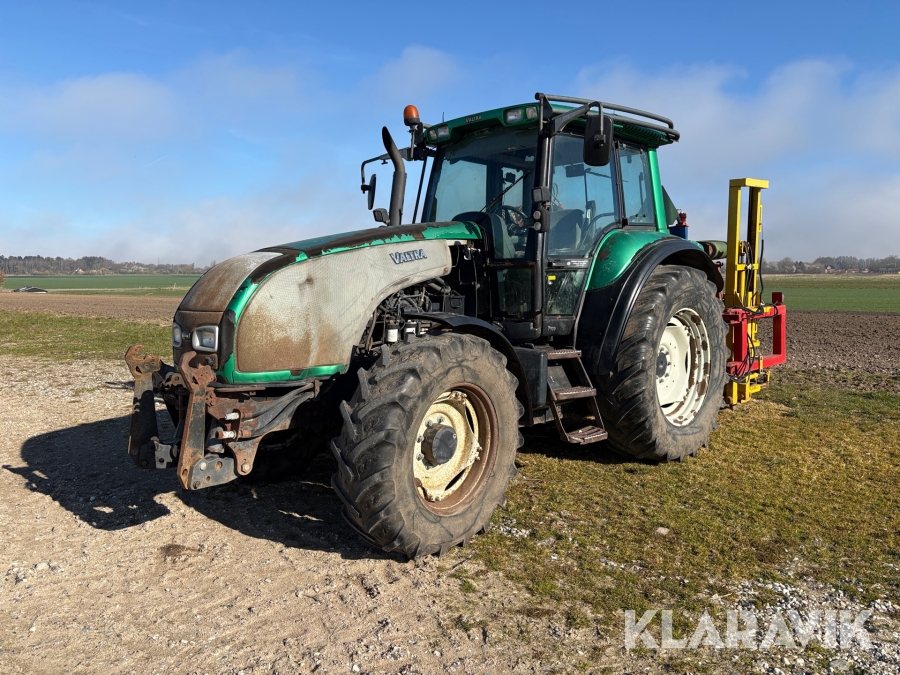 Traktor Valtra T130