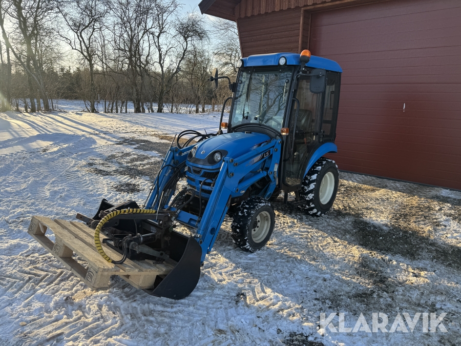 Traktor LS J27 med frontlæsser