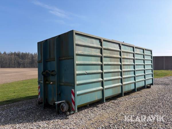 Foder container