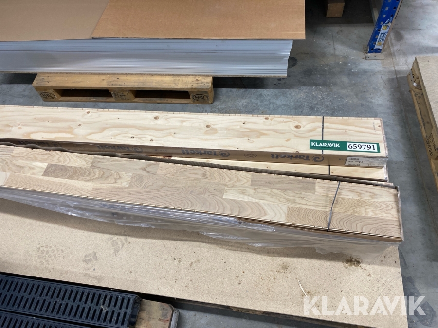 Parket gulv. 14mm Tarkett Ege træ.