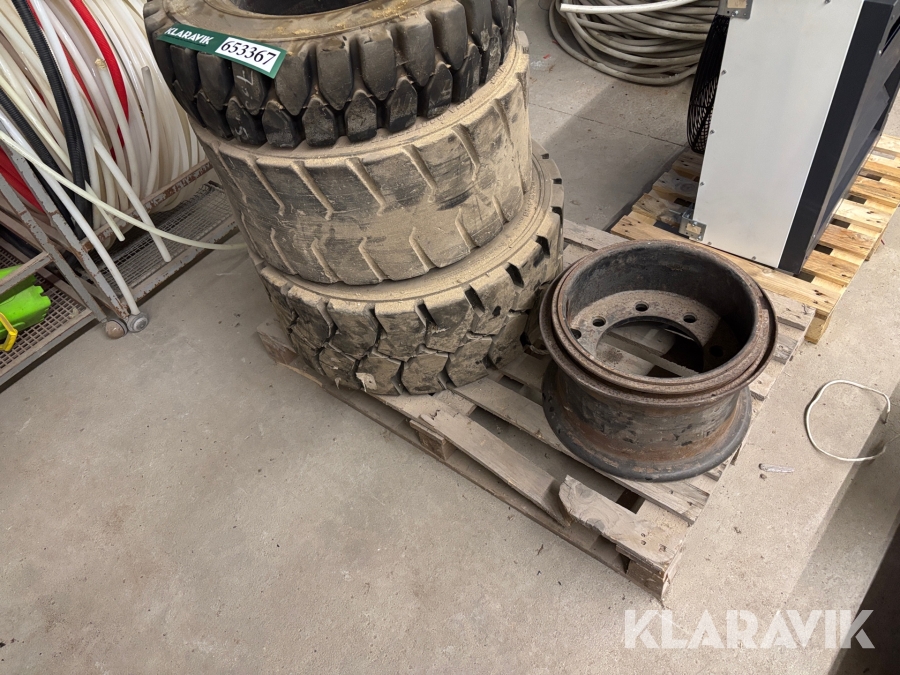 Forskellige dæk og fælg.