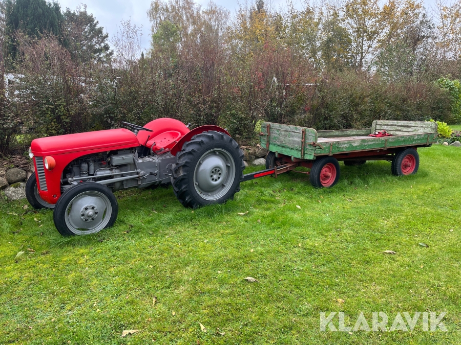 Traktor Massey Ferguson