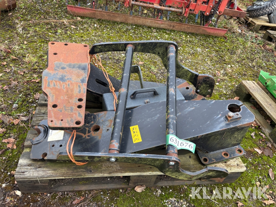 Frontlæsserbeslag John Deere med værktøjskasse