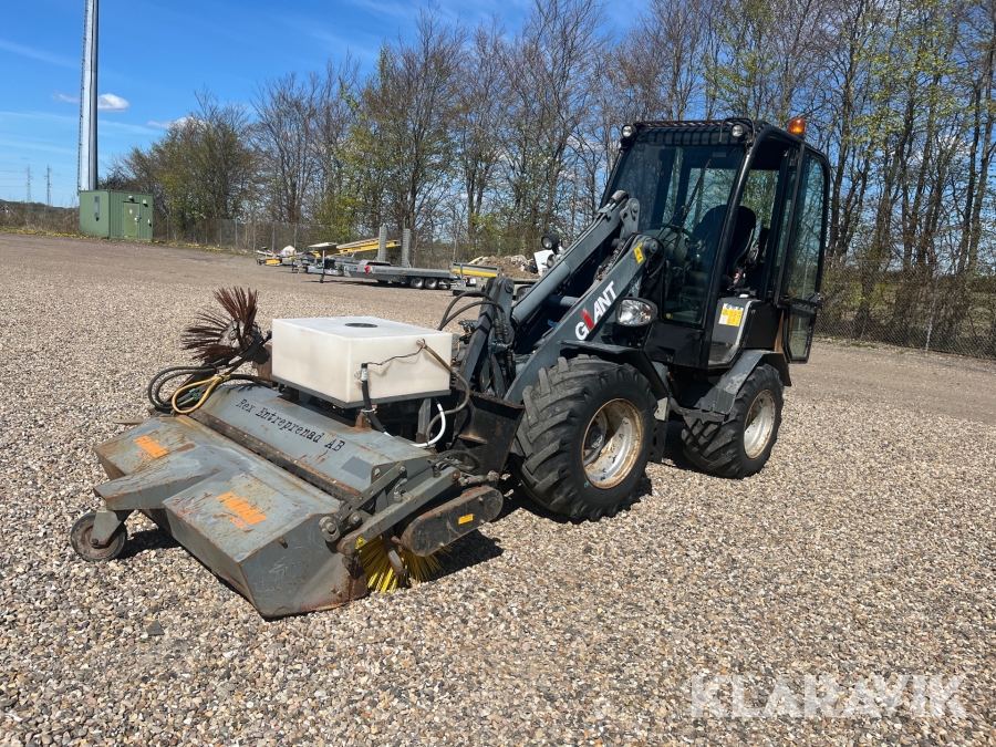 Minilæsser Giant V452T HD