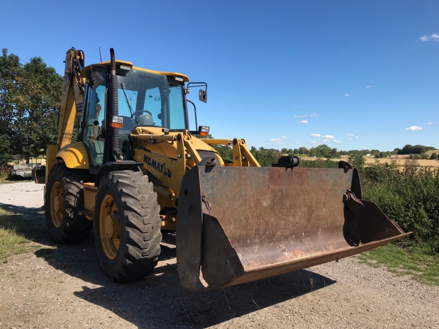 Komatsu WB 97S Rendegraver