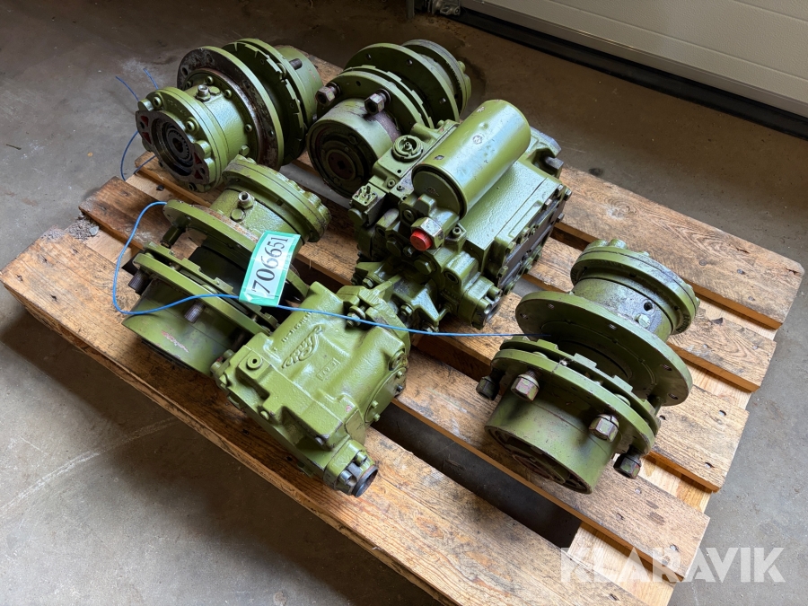 Lot - gear til hjulmotorer, konverter og hydraulikpumpe - 1 palle