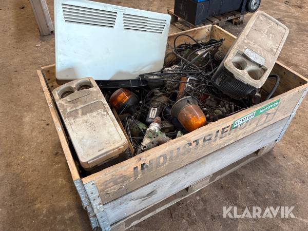 Elektriske og mekaniske dele blandet kasse