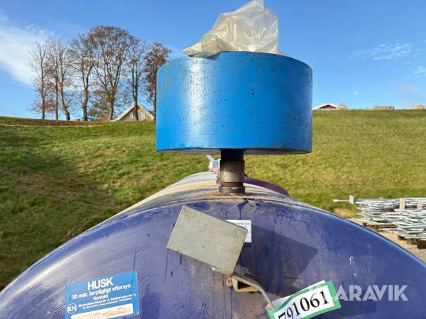 Diesel tank Thyholm Olieservice A/S 5900L, Roskilde, Klaravi