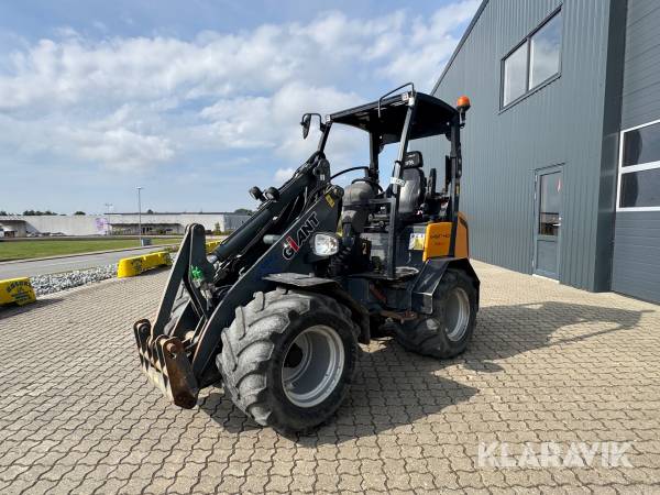 Kompakt minilæsser Giant V452T HD Type: 36-45