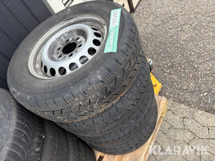 Hjul Mercedes-Benz Sprinter Yokohama 235/65 R16C på stålfælge 4 styk