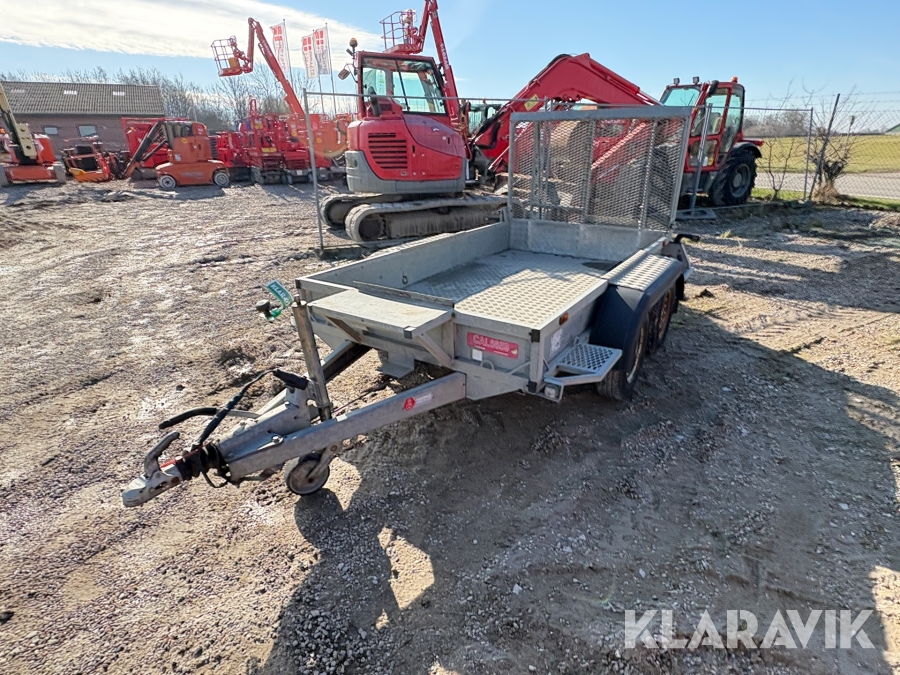 Maskintrailer Variant 2715M2