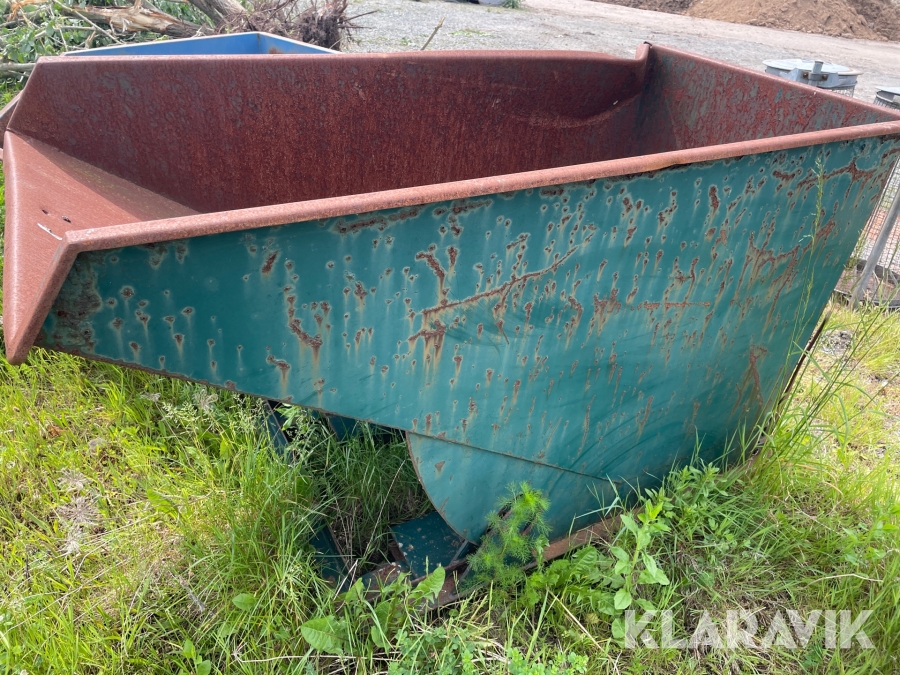 VIP container