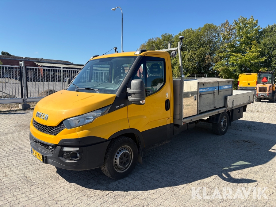Ladbil Iveco 35S15 2,3D WB3750 - med kran
